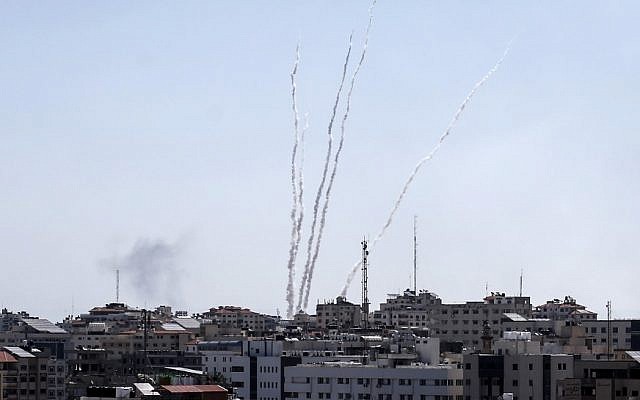 A picture taken from the Gaza Strip on May 4, 2019 shows rockets being launched toward Israel (MAHMUD HAMS / AFP)