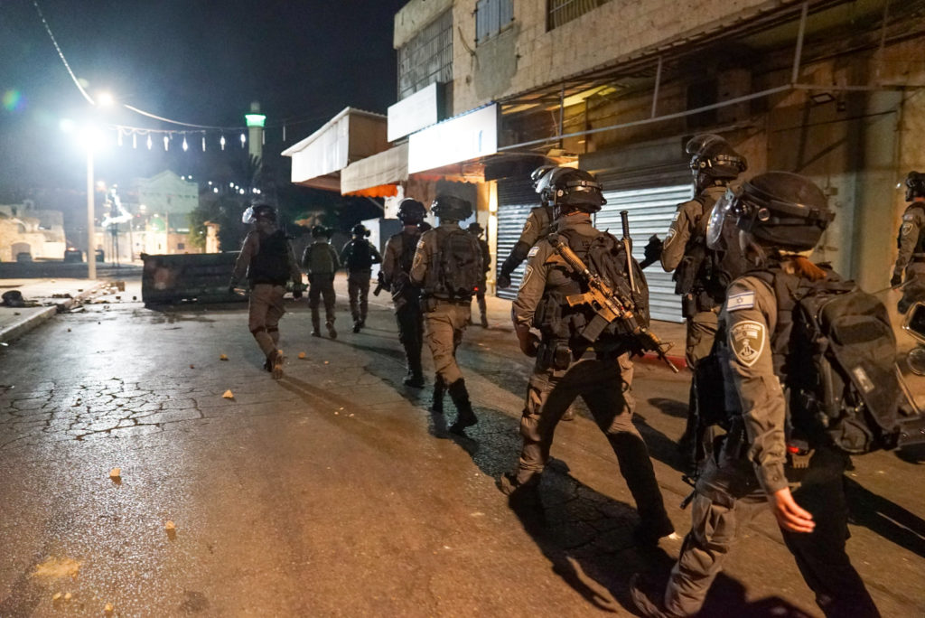 Israeli security forces patrol the streets of the mixed Jewish-Arab city of Lod, the site of the worst Arab-Jewish violence over the past few days (Photo: Wikimedia Commons)