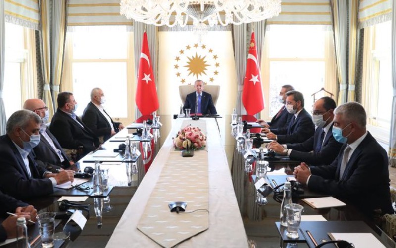 Turkish President Recep Tayyip Erdogan and his intelligence chief Hakan Fidan meet with Hamas leadership, including US Specially Designated Global Terrorist Saleh al-Arouri, in Turkey, August 2020 (credit: Office of the Presidency of the Republic of Turkey)