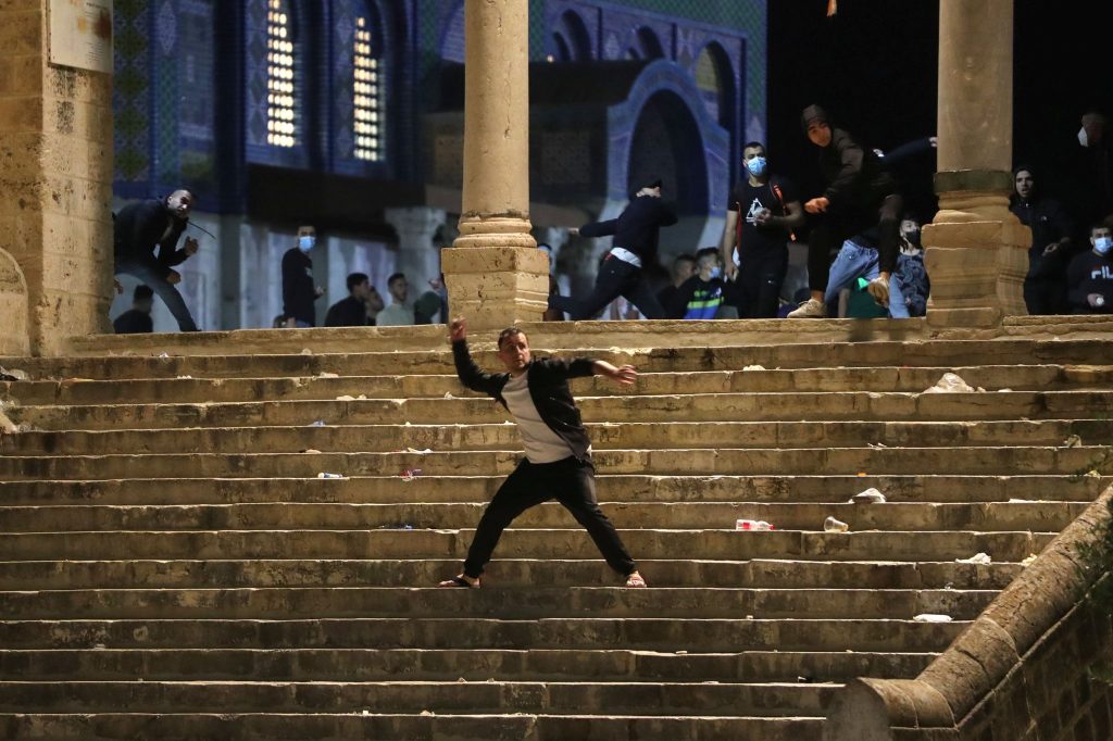On Jerusalem’s Temple Mount, Jewish prayer is forbidden, and fanatical violence is encouraged (Image: Twitter)