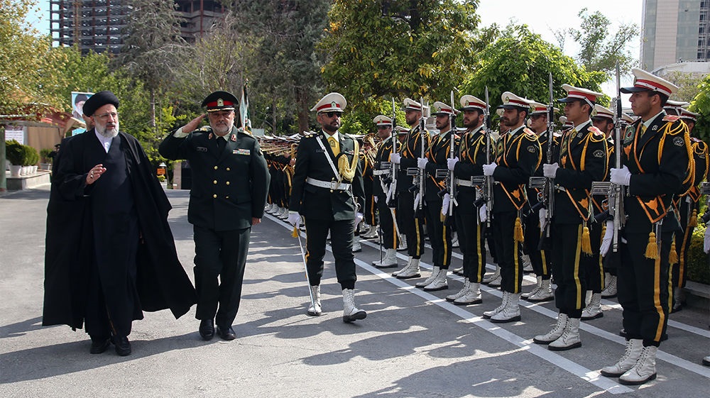 Iranian President Ebrahim Raisi at Naja (police) headquarters in Teheran (Image: Wikimedia Commons)