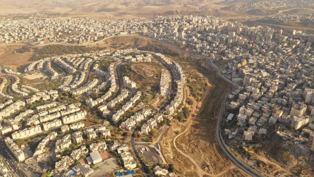 Israel and Palestinian territory divided by the security wall (Image: Shutterstock)