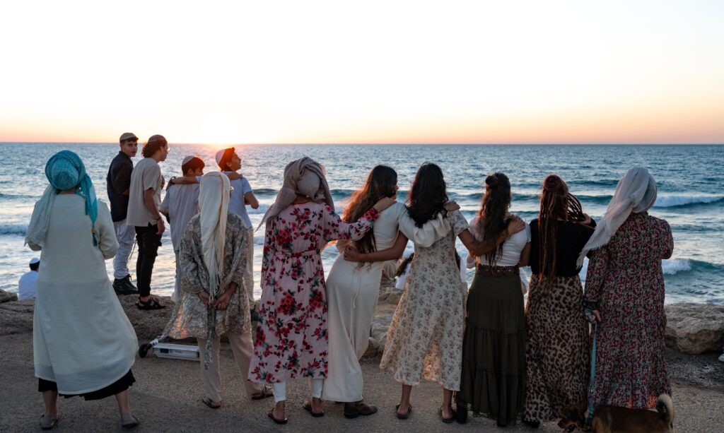 Prayer ceremony for Rosh Hashana (Jewish New Year) on the Tel Aviv Promenade (Image: Shutterstock)