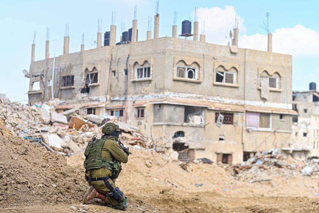 An IDF soldier in Khan Yunis, Gaza Strip (Image: Shutterstock)