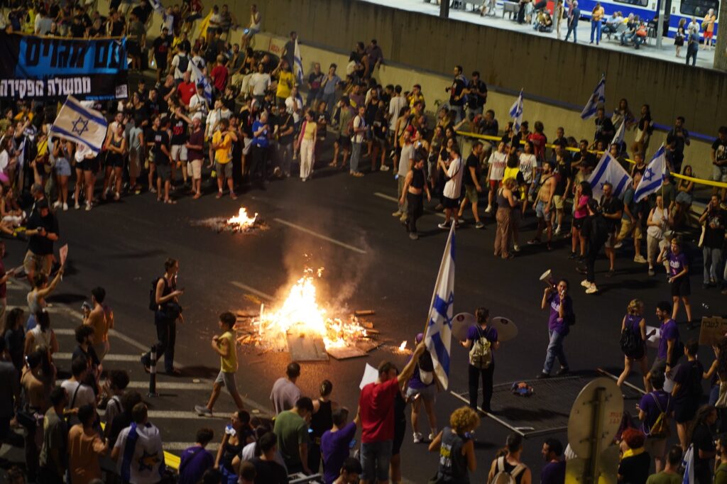 Protesters gather in central Tel Aviv calling on the Israeli government to sign an agreement for the release of hostages held in Gaza (Image: Shutterstock/ Vladi Konov)