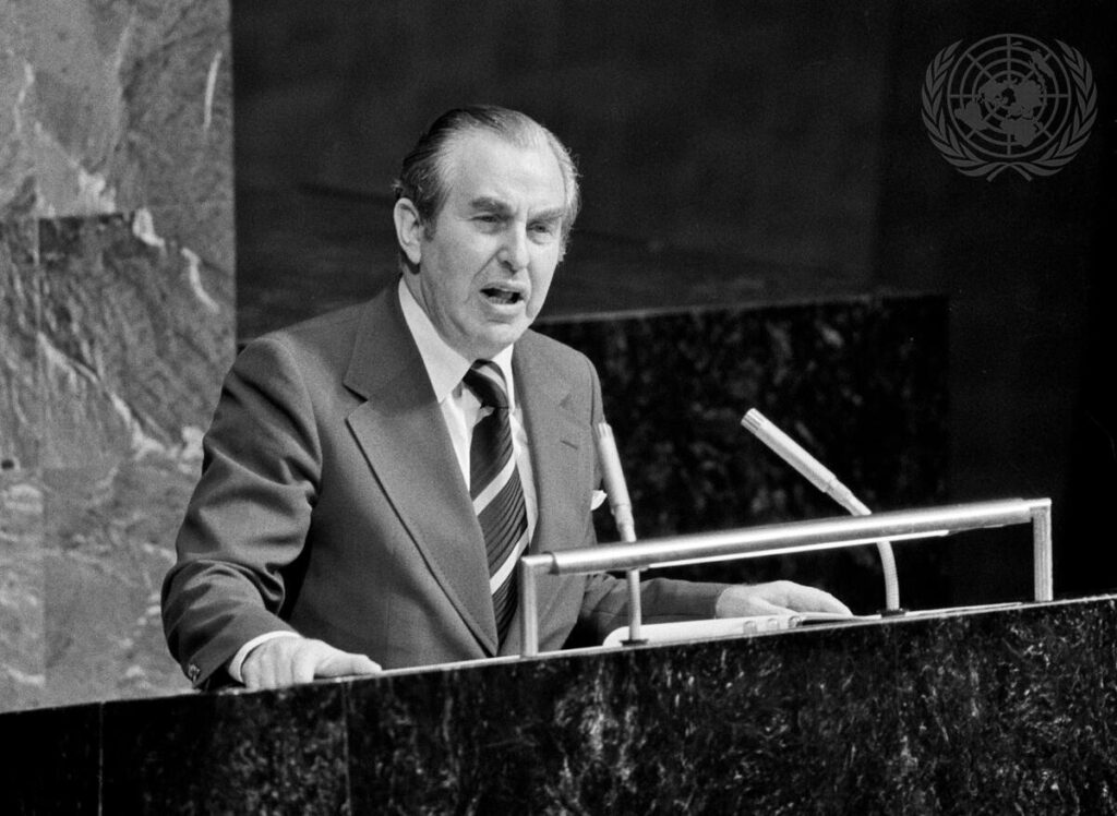 Then Israeli Ambassador to the UN Chaim Herzog addressing the General Assembly, 10 November 1975 (UN Photo/Michos Tzovaras)