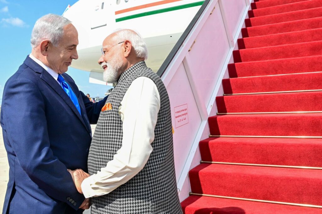 Israeli PM Netanyahu welcomes Indian PM Modi to Israel (Image: Mohammad Bash/ Shutterstock)