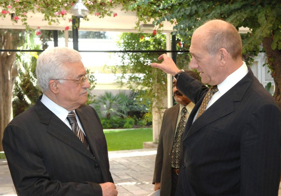 Mahmoud Abbas (left) and Ehud Olmert during one of their 36 meetings in 2007 and 2008 (Image: GPO/ Isranet)