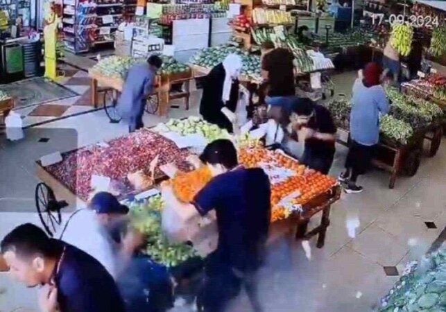 Hezbollah operatives caught by surprise by their exploding pagers while shopping (Image: Screenshot/X)