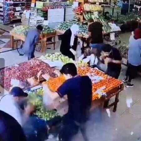 Hezbollah operatives caught by surprise by their exploding pagers while shopping (Image: Screenshot/X)