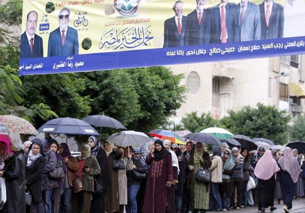 Islamists poised to win Egyptian elections