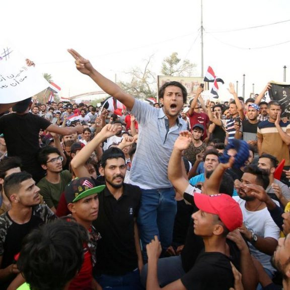 Anti-Iranian demonstrators in the southern Iraqi city of Basra