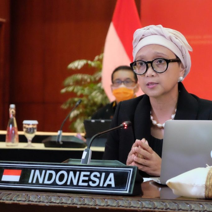 Foreign Minister Retno Marsudi speaking at a virtual extraordinary Organization of Islamic Cooperation (OIC) meeting on September 30. (Courtesy of Indonesian Foreign Ministry)