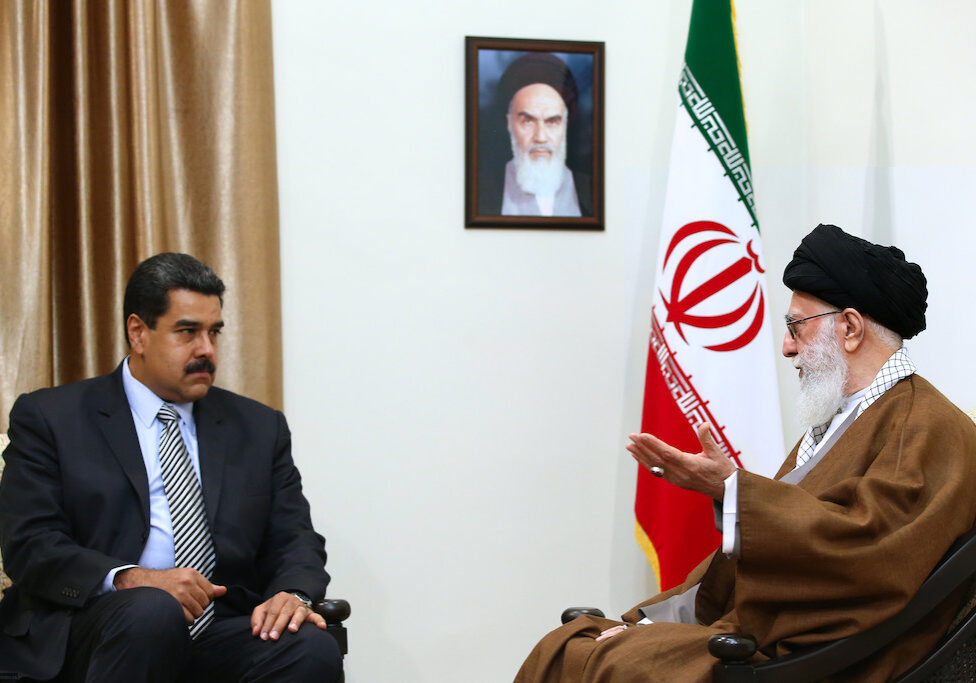 Venezuelan President Nicolas Maduro meets with Iran's Supreme Leader Ali Khamenei in October 2016 (Image: Khamenei.ir)