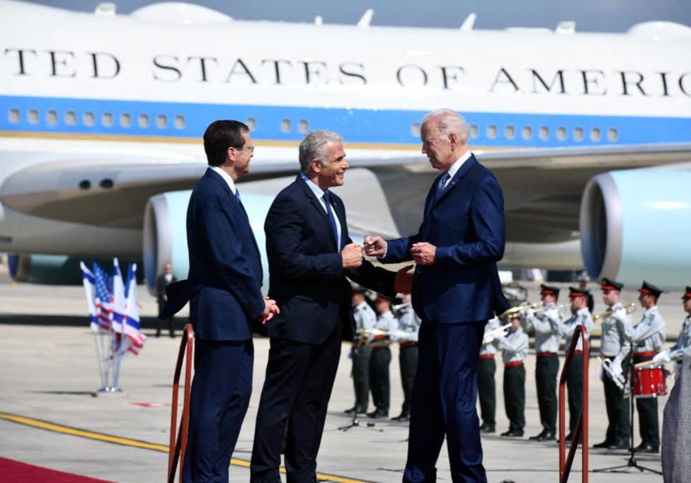 US President Joe Biden greeted by Israeli President Isaac Herzog and Prime Minister Yair Lapid upon his arrival in Israel (Image: Flickr)