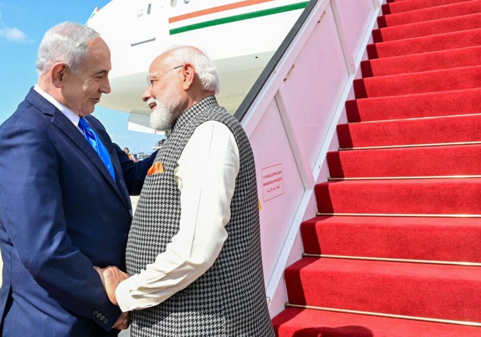 Israeli PM Netanyahu welcomes Indian PM Modi to Israel (Image: Mohammad Bash/ Shutterstock)