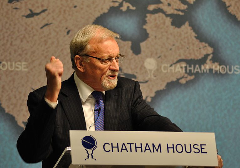 Gareth Evans (source: Wikimedia Commons/Chatham House)