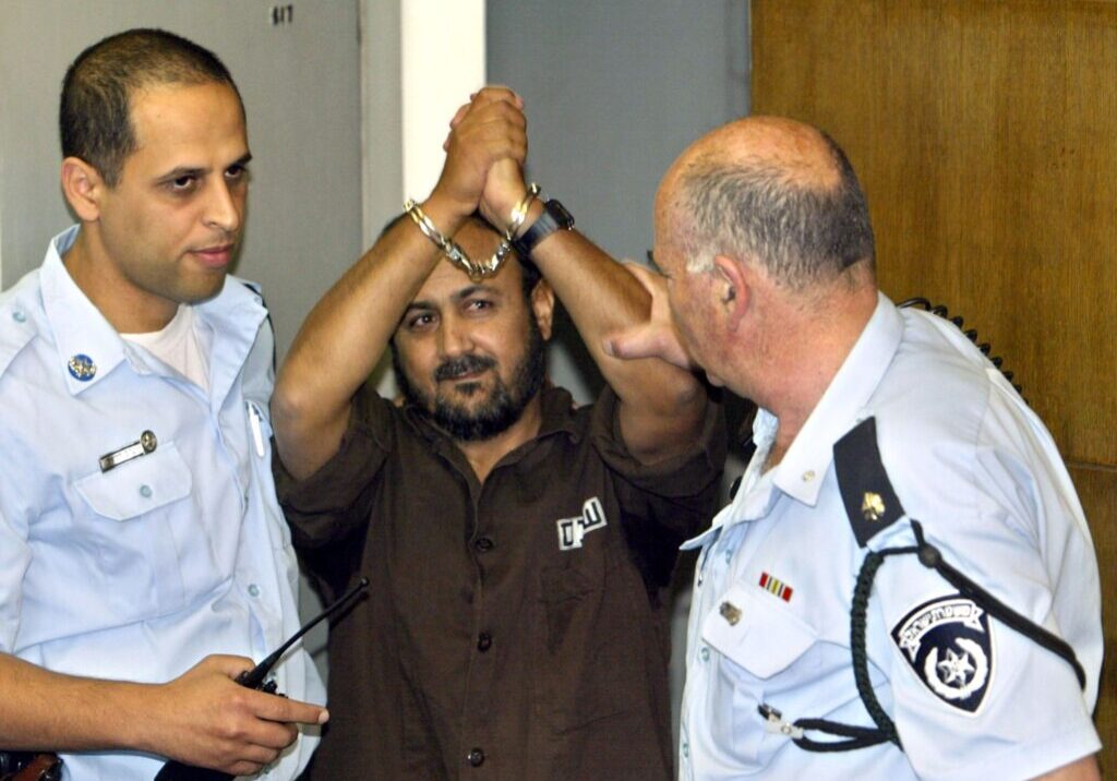 Marwan Barghouti in court, 2004 (Image: Isranet)