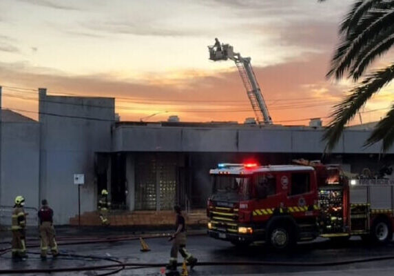 The three alarm fire at Adass Israel Synogogue in Rippon Lea, Victoria, following an arson attack (Source: X)