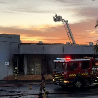 The three alarm fire at Adass Israel Synogogue in Rippon Lea, Victoria, following an arson attack (Source: X)