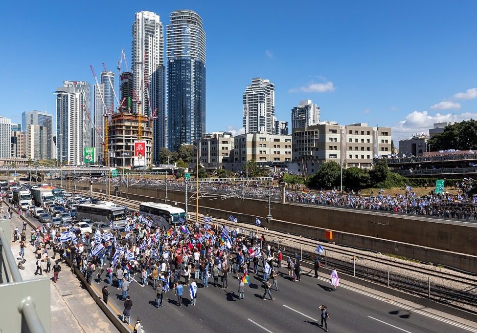 Protests against judicial reforms in Tel Aviv (Image: Wikimedia Commons)