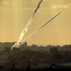 Amid rising tensions Israel offers Hamas restraint