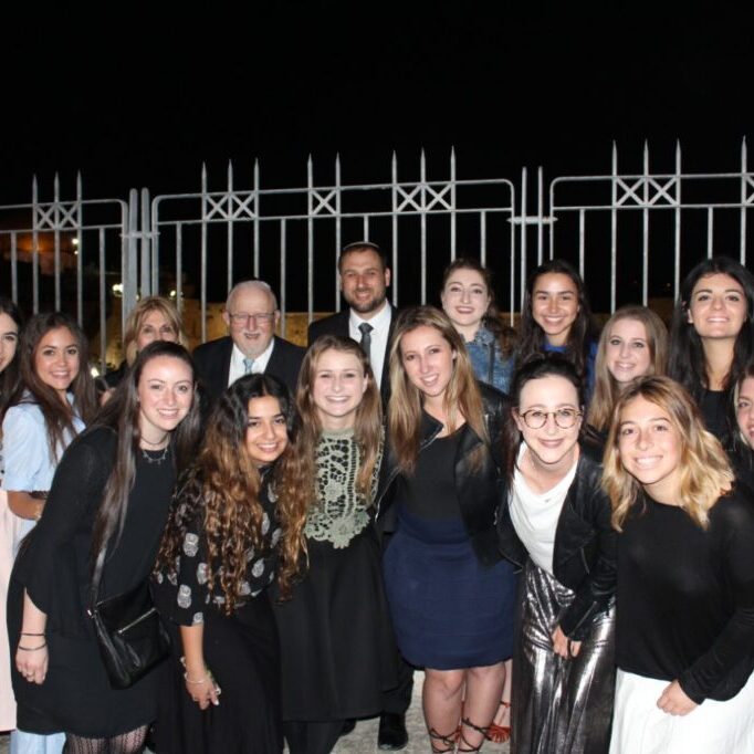 Vibrant community: An alumni reunion of Johannesburg’s Yeshiva College (Image: Yeshiva College)
