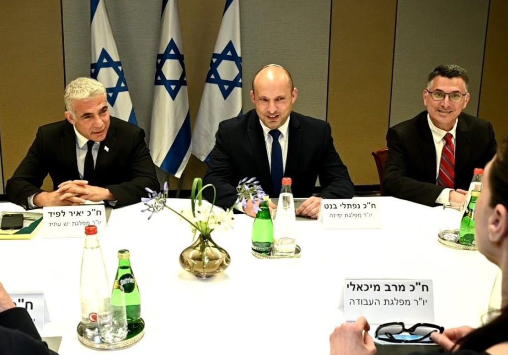 Bennett, seen here with other party leaders, is expected to lead in a more collegial style compared to Netanyahu, who increasingly had come to act as a political soloist (Source: Facebook)