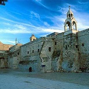 UNESCO bucks own experts to pass Palestinian "emergency measure"