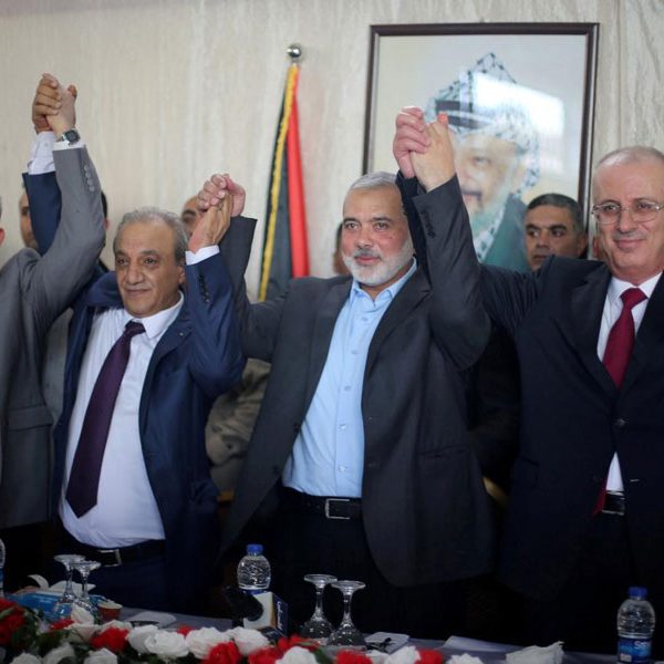 Hamas and Fatah leaders: A show of unity, but a deep and bitter divide continues