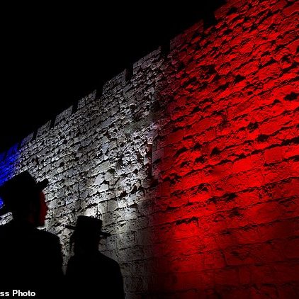 Vale to French PM Valls’ efforts to combat French antisemitism? Vale to French PM Valls’ efforts to combat French antisemitism?