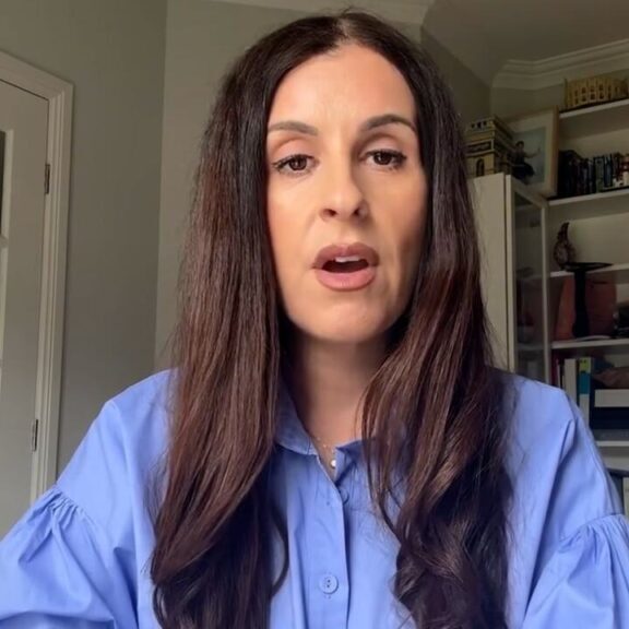 Palestinian-Australian writer Randa Abdel-Fattah (Screenshot/ X)