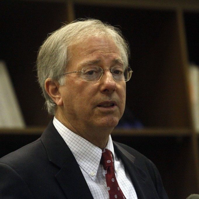Dennis Ross: Veteran player in Middle East negotiations