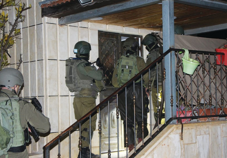Soldiers in the Etzion Brigade take part in a raid in the Gush Etzion village of Seir al-Shuyukh (Image: Jonathan Spyer)