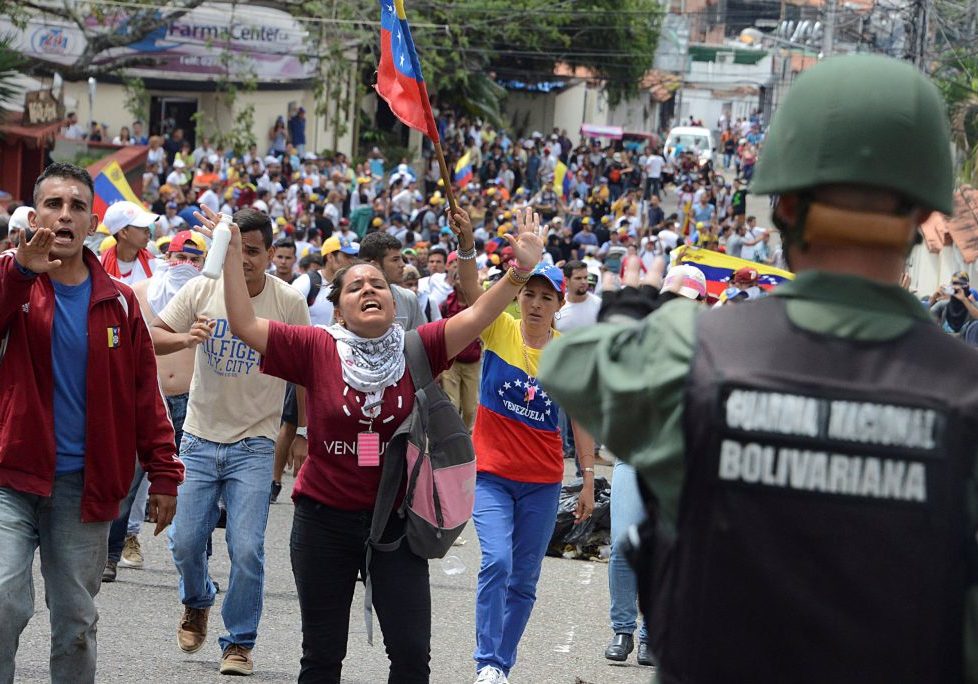 Venezuelans demonstrate against President Nicolás Maduro (REUTERS/Carlos Eduardo Ramirez)