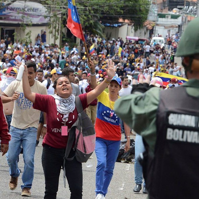 Venezuelans demonstrate against President Nicolás Maduro (REUTERS/Carlos Eduardo Ramirez)